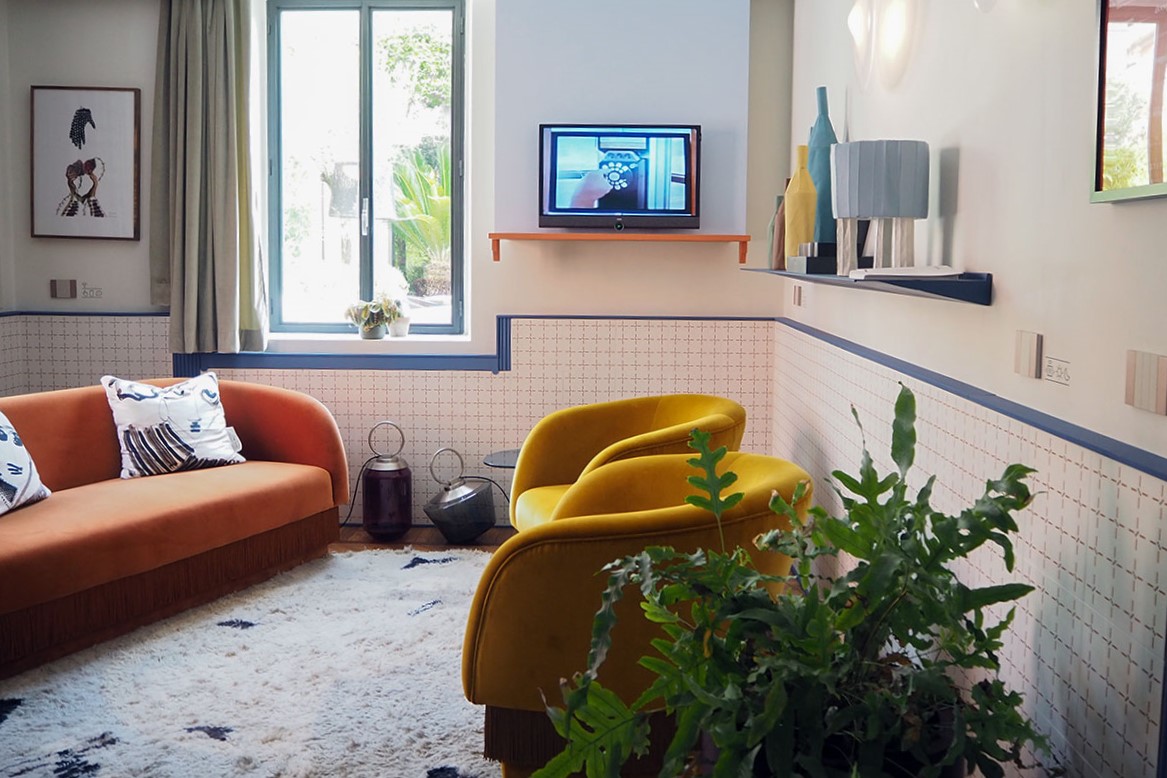 Living Now Apartment: arredamento di design nella smart home Living Now Apartment: dove l’arredamento di design incontra la tecnologia